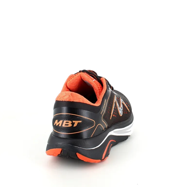 Sort sko fra MBT med fede orange detaljer