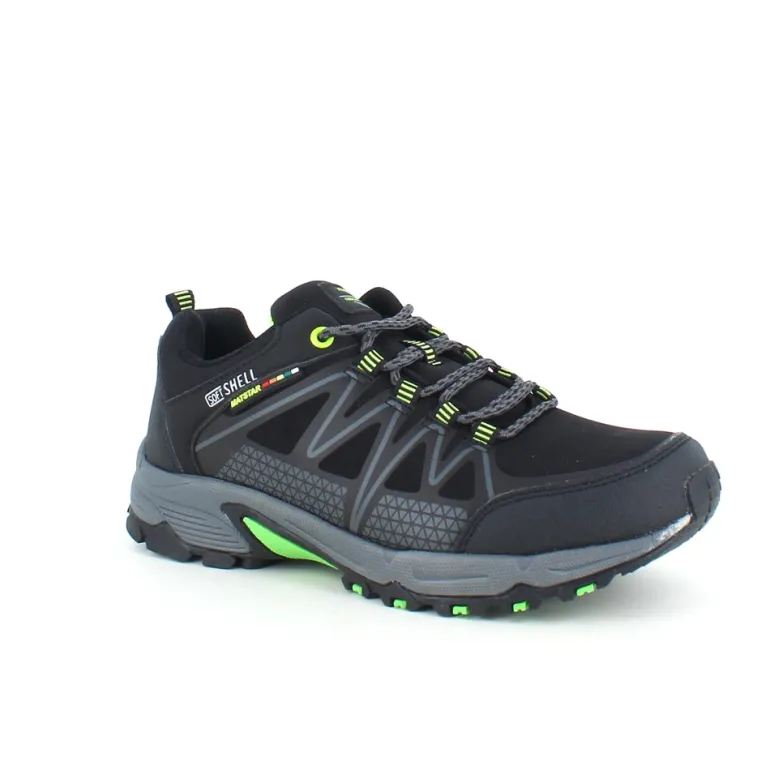 Sort sko med overdel i eftergiveligt softshell med limegrønne detaljer