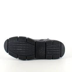 Sort støvle med stødabsorberende sål