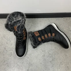 Sort vandtæt vinterstøvle fra Mols