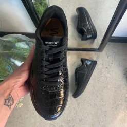 Sort Wodensko i krokodillelook