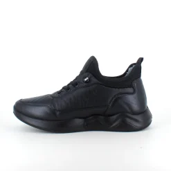 Sorte herresko, lette at træde i.