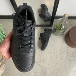 Sorte kondisko med svangstøtte