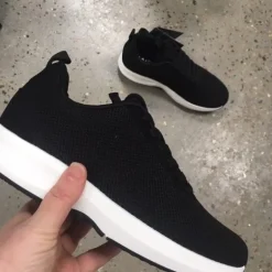 Strikket Gaitline i sort med hvid bund