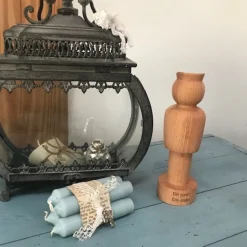 Sundhedspersonale i bøgetræ kort kittel med gravering