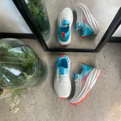 Turkis/hvid Step-on sko fra Rugged Gear