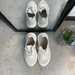 Ultra fleksibel sko i lys