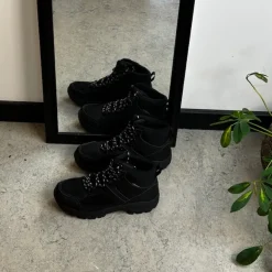 Vandafvisende softshell vandrestøvle