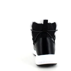 Vandafvisende sort vinterstøvle fra CMP med elastiksnøre