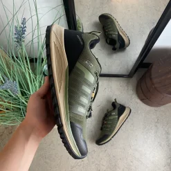 Vandtæt herre vandresko i grøn fra Green Comfort