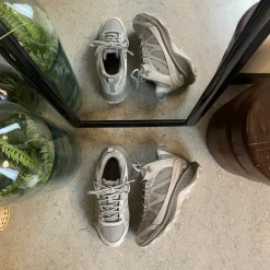 Vandtæt Merrell vandresko med åndbart mesh og stiv gænge