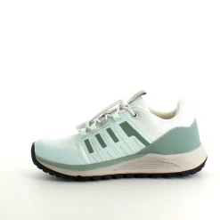 Vandtæt, mintgrøn letvægtssko fra Green Comfort med god svangstøtte.