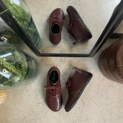 Vinrød barefodssko fra Green Comfort