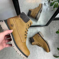 Whistler brun vinterstøvle med let foer og smarte detaljer