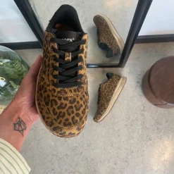 Woden ruskindssko med Leo print